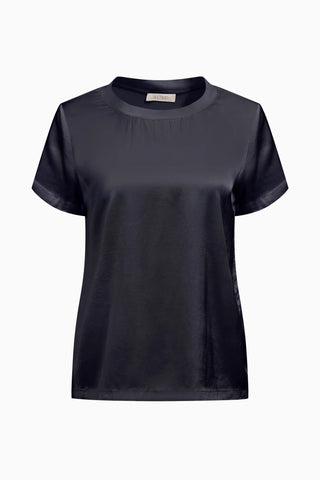 Astrid Basic Tee