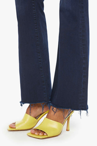 Mother Weekender Fray Jeans - Premium clothing at Lonnys NY - Just $248! Shop Womens clothing now 