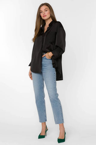 Velvet Heart Sutton Button Down Top