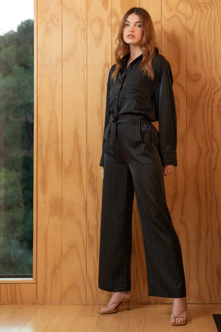 Velvet Heart Sutton Button Down Top