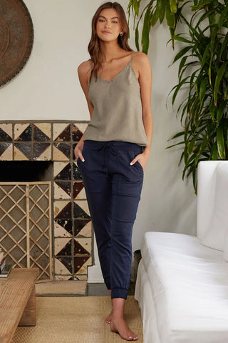 Bella Dahl Pocket Jogger Pants - Premium jogger pants at Lonnys NY - Just $138! Shop Womens clothing now 