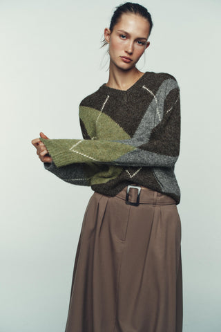 īres Diamond Argyle Intarsia Sweater