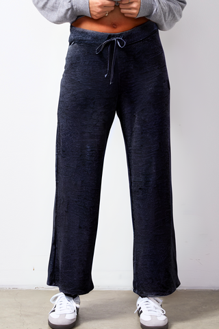Monrow Super soft French Terry Jogger - Premium sweat pants at Lonnys NY - Just $146! Shop Womens clothing now 